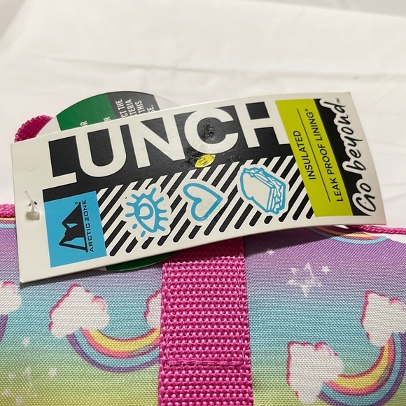 Arctic zone NWT Insulated Lunch Bag bag Velcro strap w/ rainbows clouds - Picture 5 of 5